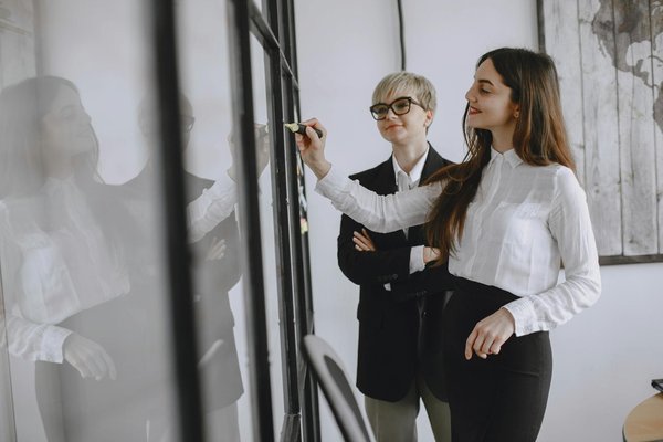 Cst Études : solutions innovantes pour machines industrielles personnalisées